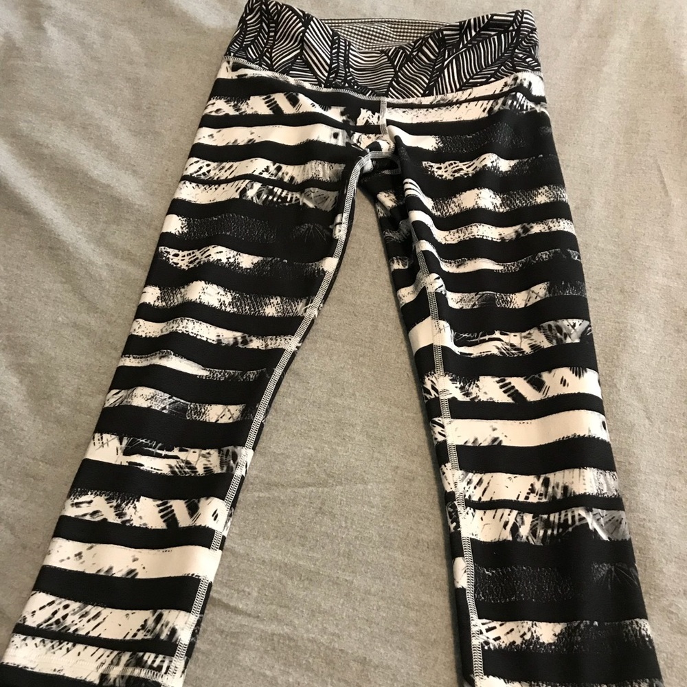 lululemon crop leggings